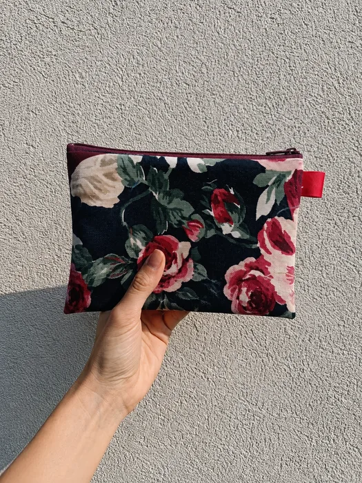 Neseser — Muchni